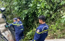 Xe khách lao xuống vực sâu 100m, 2 người tử vong, 24 người bị thương