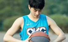 Nam diễn viên 9X điển trai biến mất khỏi showbiz suốt 3 năm, nay công khai vợ hơn 8 tuổi và con gái sinh non nặng có 1,18kg