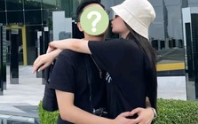 Nam ca sĩ Việt bị khui ảnh du lịch cùng vợ ngoài ngành