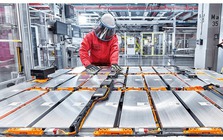 Sống đủ lâu để chứng kiến ngày Toyota bắt tay CATL: Xe Nhật giờ dùng pin Trung Quốc, sản xuất ngay tại Đông Nam Á