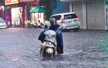 Miền Bắc đón không khí lạnh, mưa dông trước kỳ nghỉ lễ 30/4-1/5