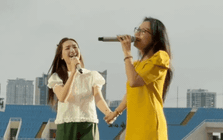 Động thái của Hoà Minzy và Cẩm Ly giữa tranh cãi câu hát "lúa chín cao nhưng chẳng hề cúi đầu"