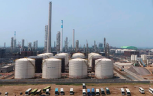 Bị Mỹ trừng phạt vì mua dầu Iran, gia tộc đứng sau tập đoàn lọc dầu Trung Quốc mất trắng 36 nghìn tỷ