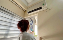 Bật điều hòa mà để cửa mở có sao không? Nhà sản xuất đưa ra đáp án