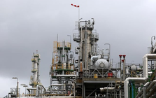 Bị Moscow thẳng tay cắt đứt nguồn cung hàng triệu thùng dầu, một nước EU 'cầu cứu' nước láng giềng của Nga