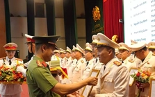 146 cán bộ Công an Hà Nội được thăng cấp bậc hàm thượng tá