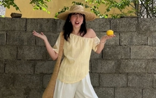 Hơn 30 tuổi, mạnh dạn xưng "chị - em" với nhân viên quán cà phê, nhưng khi được hỏi lại vẫn: "Dạ vâng ạ"