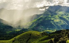 Thị xã ở Việt Nam quanh năm mát mẻ chỉ khoảng 20 độ, hàng vạn người tới đây tránh nóng: 4 năm liền được vinh danh "hàng đầu châu Á"