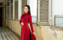 Mỹ nhân Việt gây ấn tượng với nhan sắc rạng rỡ, nổi bật trong tà áo dài đỏ