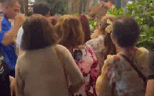 Chuyện gì xảy ra tại quán cà phê ở Thảo Điền của "ông hoàng nhạc Việt" đình đám một thời?