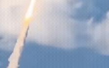 Ngoài cửa sổ máy bay là lịch sử: Hành khách vô tình bắt gặp cảnh tên lửa đưa con người lên Mặt trăng sau 54 năm