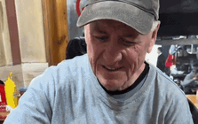 Khách Tây trầm trồ khi thưởng thức món ăn ở Sapa, nhận xét: "Quá đẳng cấp!"