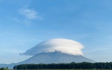 Không phải Đà Lạt, đây là ngọn núi ở miền Nam càng lên cao càng mát, có lúc chỉ 15–17 độ C, sau 17h có trải nghiệm rất lạ