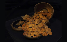 Lâu lắm rồi nước Nga mới tìm thấy kho báu lớn như vậy: Nắp tự vỡ, vàng ở đâu tuôn ra “xối xả như mưa”