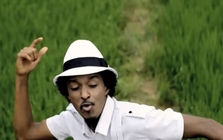 Một cảnh bình dị ở Việt Nam nổi tiếng toàn cầu khi xuất hiện trong MV huyền thoại World Cup 16 năm trước