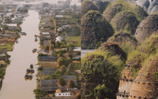 Lạc lối ở "Vương quốc đỏ" hơn 100 tuổi ở miền Tây: Góc check-in tuyệt đối điện ảnh, chục năm nữa chưa chắc đã còn nguyên vẹn để ngắm!