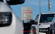 Hãng xe hơi 100 năm tuổi biểu tượng của Mỹ giờ chỉ bán đúng một chiếc xe, gặm nhấm khoản lỗ 25 tỷ USD