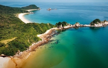 Thu về 57 ngàn tỷ đồng, tỉnh được ví như “bản đồ Việt Nam thu nhỏ” đón lượng khách bùng nổ chưa từng có