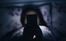 Ngủ sau khung giờ này, bạn đang tự “bào mòn” thận: Nguy cơ suy thận gần hơn bao giờ hết!