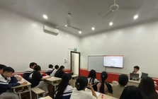 Sĩ tử chi tiền triệu, 'chạy sô' ngày nhiều ca, căng thẳng trước kỳ thi lớp 10 Hà Nội