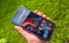 Mẫu điện thoại Trung Quốc pin 20.000 mAh mà giá chưa đến 10 triệu: Độ bền chuẩn quân đội, có cả bộ đàm