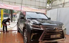 Giá rửa xe ô tô, xe máy ở Hà Nội bất ngờ tăng 30-40%