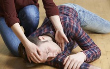 Đột quỵ ở người trẻ đang gia tăng báo động: Làm được 7 điều này, giảm đáng kể nguy cơ