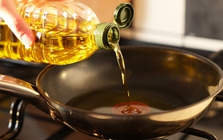 3 loại dầu ăn tiềm ẩn rủi ro “nuôi tế bào ung thư”, nhiều gia đình dùng hàng ngày mà không biết