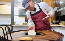 Phát hiện người đàn ông lãi hơn 115 triệu đồng/tháng, sở hữu 7 căn nhà nhờ bán loại bánh giá 11.000 đồng/cái