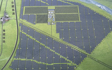 Phát minh như phim viễn tưởng của Trung Quốc sắp thành thật: Bê hàng nghìn tấm gương xếp lớp trên núi cao 4.500m, tạo điện xuyên đêm cho triệu gia đình, tiết kiệm 216.900 tấn than, giảm 652.300 tấn CO2