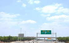 “Tối hậu thư” của Chủ tịch UBND tỉnh Đồng Nai khi kiểm tra tiến độ 2 dự án giao thông