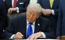 Tổng thống Mỹ Trump bất ngờ áp thuế 25% với xe hơi và xe tải từ Liên minh châu Âu
