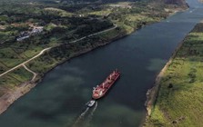 Eo biển Hormuz tê liệt, thế giới đổ dồn về một tuyến đường thủy mới: Gần 1,8 triệu thùng dầu băng qua mỗi ngày, tắc nghẽn cục bộ, trả giá đến 1 triệu USD cũng khó mà đi qua được