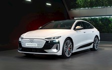 Audi lần đầu mang sedan điện dòng S về Việt Nam: Giá chỉ từ 4,2 tỷ đồng, một lần sạc đầy đi được từ Hà Nội vào đến Huế