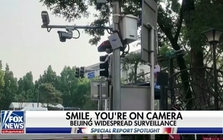 Phóng viên Fox News sang Trung Quốc chưa kịp tác nghiệp tin ông Trump đã bị camera giao thông phạt 40 USD vì đỗ xe trái phép