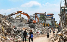 Cận cảnh giải phóng mặt bằng các cây cầu bắc qua sông Hồng