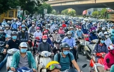 Hà Nội lấy ý kiến dân về mức hỗ trợ tiền chuyển xe xăng sang điện