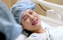 Á hậu làm mẹ đơn thân: "Tôi cứ sờ xem con còn thở không, tim còn đập không"