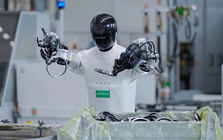 Kỷ nguyên Robot tự làm việc để chế tạo đồng loại, không cần con người để “duy trì nòi giống”, tham vọng đạt 100.000 cỗ máy trong nửa thập kỷ tới