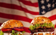 "Đặc sản" burger ở Mỹ sẽ trở thành món ăn xa xỉ