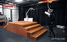 Robot mới nhất của tỷ phú Phạm Nhật Vượng đạt bước tiến lớn: Có thể làm một việc như con người mà không cần học trước