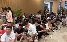 Đột kích hai tòa nhà liên quan tới tỷ phú, công an thu giữ hơn 900 thiết bị điện tử, tạm giam 'hàng trăm cán bộ online'