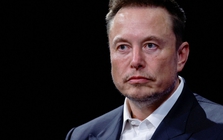 Tỷ phú Elon Musk dự báo tương lai 20 năm nữa gây chấn động: Con người vẫn nên học đại học
