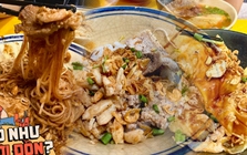 Thử bánh canh cua trộn khô tại Phú Nhuận: Không chan nước nhưng vẫn hút khách nhờ phần sốt cua đặc biệt