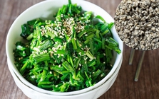 2 thứ rẻ bèo kết hợp lại ra bát canh ngọt thanh, mát gan hạ hỏa ngày nắng nóng