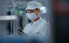 Nhà máy điện thoại 85% robot của HONOR: 28,5 giây “ra lò” một chiếc smartphone, nhưng vì sao HONOR không để robot làm bước cuối cùng?