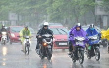 Nhiều khu vực trên cả nước đón mưa to và rất to!