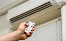 Hiện tượng điều hòa đang bật thì tự tắt