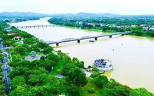 Cầu Trường Tiền ở TP. Huế lưu thông ra sao trong 150 ngày sửa chữa?