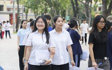 Sáng nay (29/5), gần 125.000 thí sinh Hà Nội làm thủ tục dự thi vào lớp 10